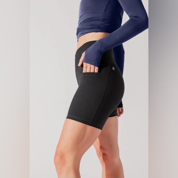 POPFLEX Crisscross Hourglass Midi bike shorts with pockets black 3X EUC - Picture 6 of 11